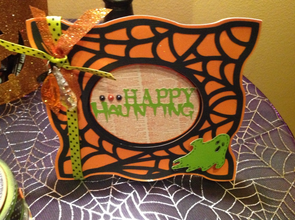 Happy Hauntings Frame